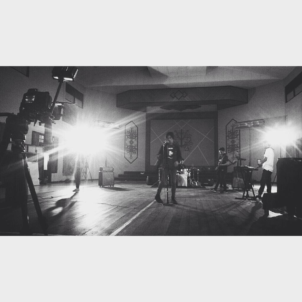 Lunatic Records tweet media