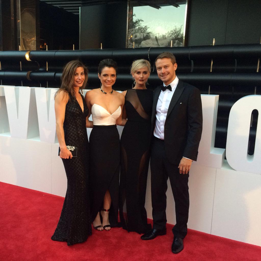 WonderlandTen's tweet photo. Stunners! #WonderlandTen #TVWEEKLogies http://t.co/gXfW1ShSkJ