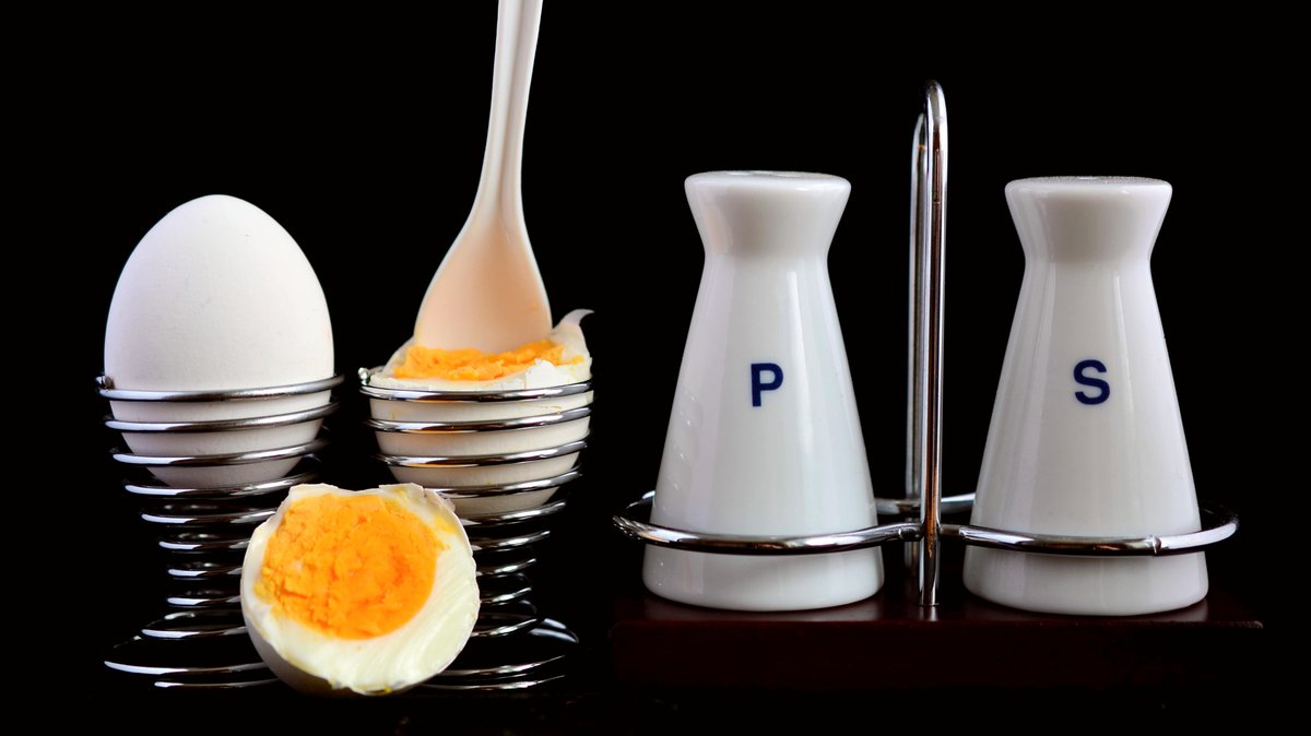ModernKitchApps's tweet photo. Simple, but elegant kitchen appliances #modernkitchen #kitchenstuff #kitchendesign http://t.co/PXXGs4e4x6