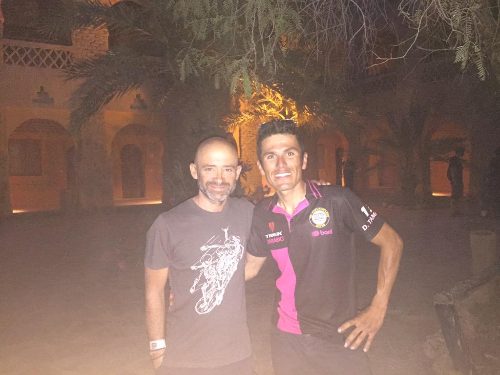 alobatof1's tweet photo. Con @Dialtamar (D.Tamayo) ganador de la @TitanDesert. Un crack fuerte como el vinagre y simpatico. Enhorabuena!!! http://t.co/nJOCML8Tp4