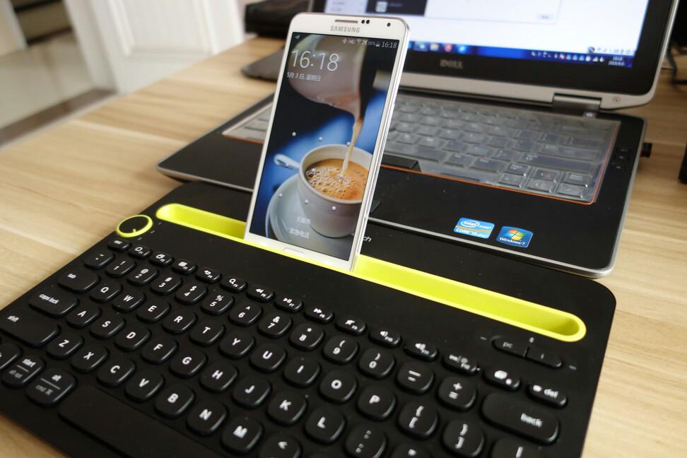 哈 手感超好的蓝牙键盘