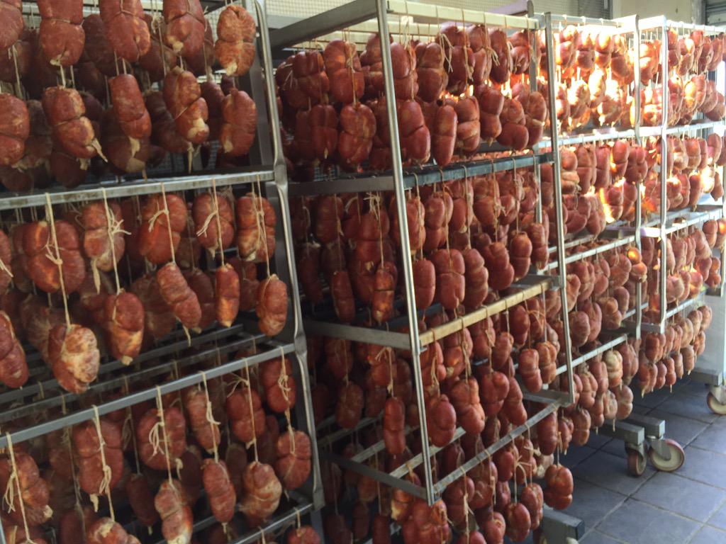 labussolahotel's tweet image. Ci troviamo al tour gastronomico della #nduja di #Spilinga, mentre Francesco spiega, noi approfittiamo del relax...