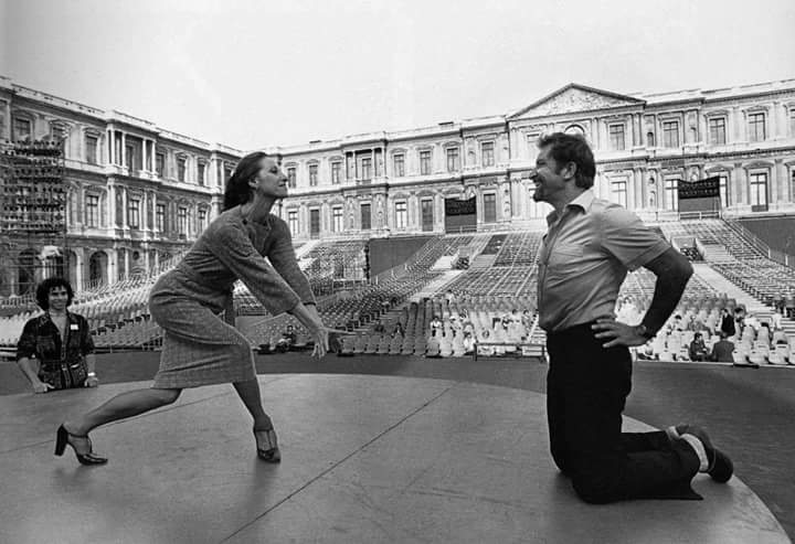 Photo avec Maurice Béjart. Adieu #MaïaPlissetskaïa