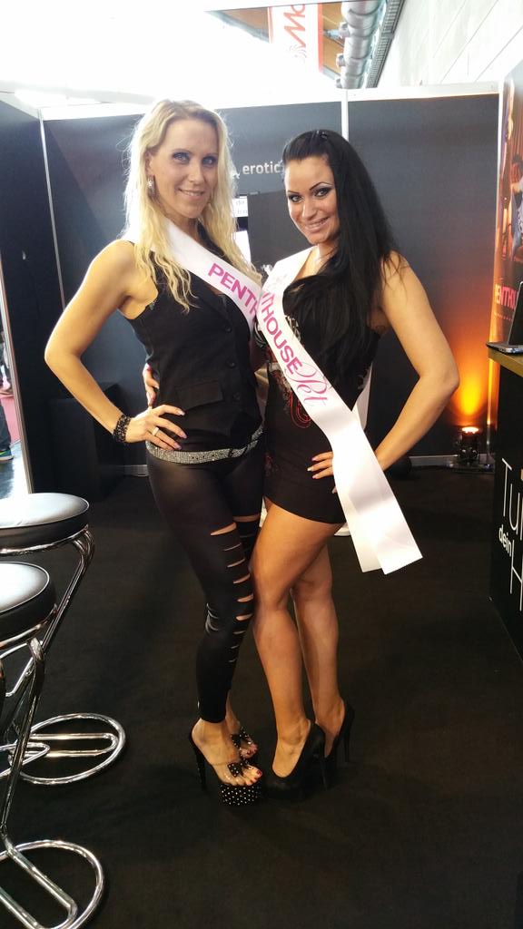 TW Pornstars - Julia Pink. Twitter. Sonntagsmesse mal anders. 9:29 AM - 3 May 2015