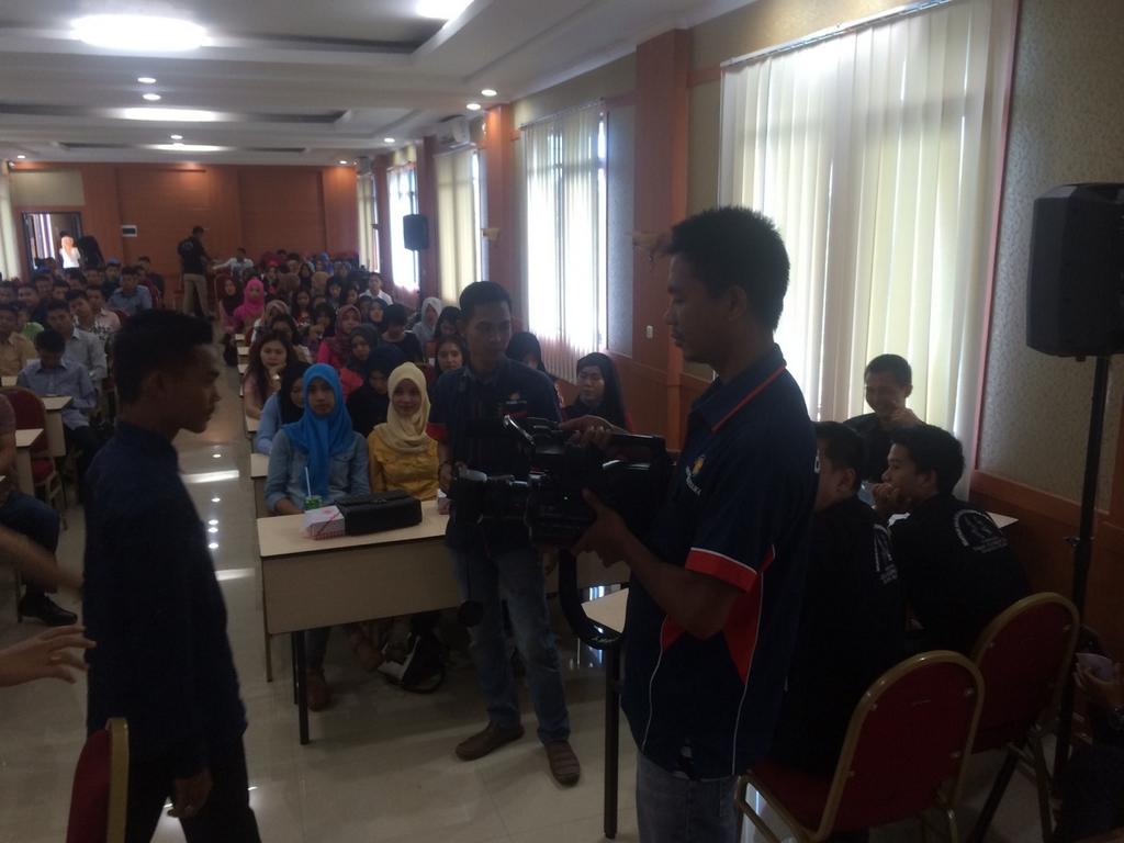 IBGBS_OKI's tweet photo. Selamat sore.. Kita post suasana TM-Pengukuran TB &amp; BB Peserta BGBS. Rame yaa.... #PBGBS2015 http://t.co/OpJZ4AQAkC