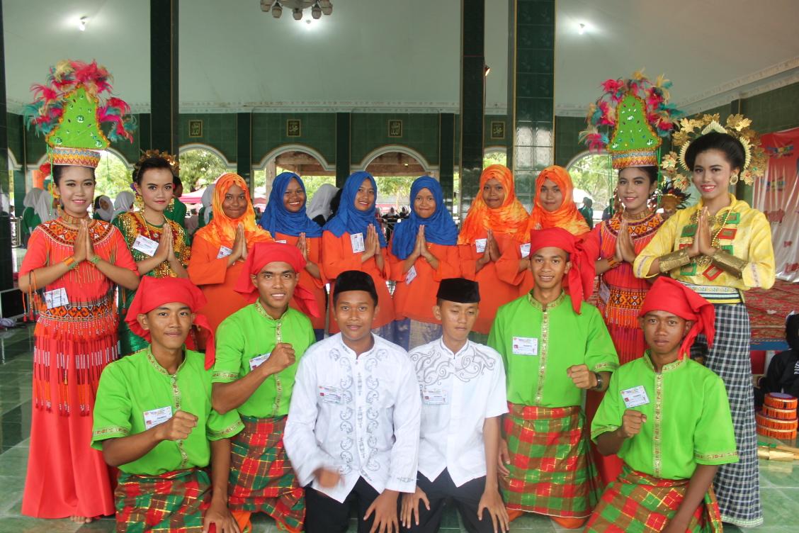 paskibra159's tweet photo. Tim Tari Kontemporer dan Qasidah dari Paskibra 159 di lomba @G3RAKChapter3 #HariKe6 #Paskibra159Rewako. http://t.co/JRsUgVTsg6