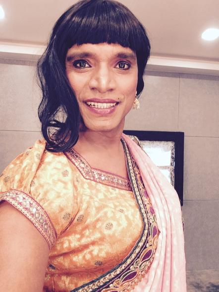 JimmyMosesj's tweet photo. #Beauty in #CNWK #ComedyNightsWithKapil Again... http://t.co/JFkfnTfPfB