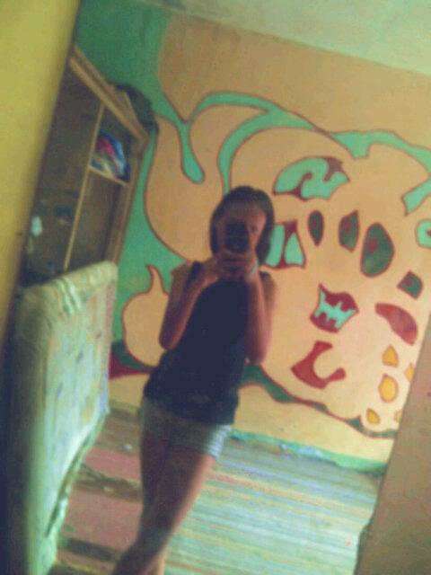 tarisa_alivia's tweet photo. My life:D http://t.co/aZMuYK3Ity