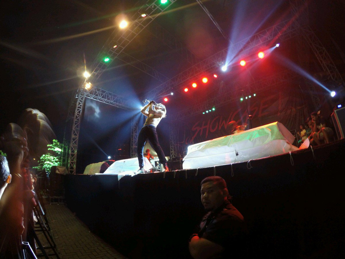 Thanks bro.. <a href="/FiyanRc/">Fiyan Singosari</a>: MALANG!!!!. Nice music nice action. <a href="/AntiphatyWar/">Antiphaty Official</a> live at ICC, lap. Rampal Malang.