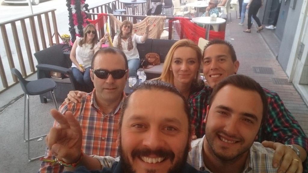agaper2011's tweet photo. Terminando las cruces 2015 @senoesme @evagarcia79 @dakata124 @silvi_garcia_  @carlosmoreno091 http://t.co/pPTTQLeH2w