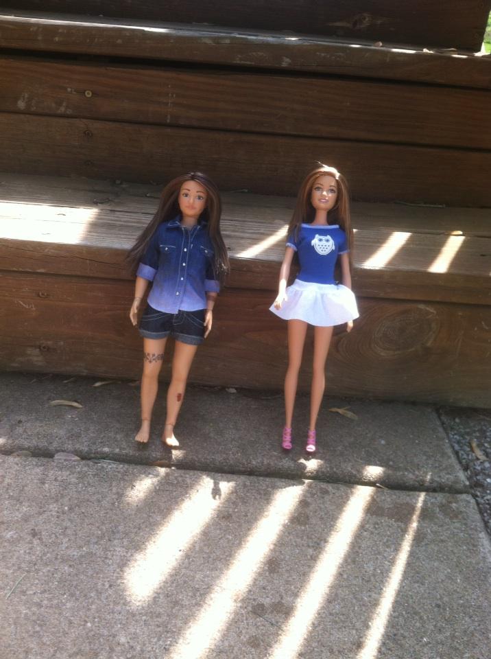 KaylaModrell's tweet image. Lammily doll vs Barbie who do you think wins...