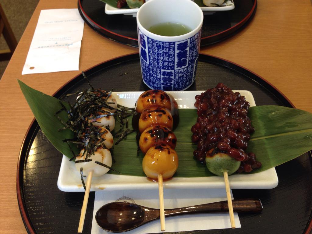 ぽそぽそ 孤独のグルメシリーズ4軒目です 今回は変化球で両国でちゃんこの前に食べた國技堂のだんごセット つぶあんの食感も良くて美味しかったです Http T Co B0vw6lantg Twitter