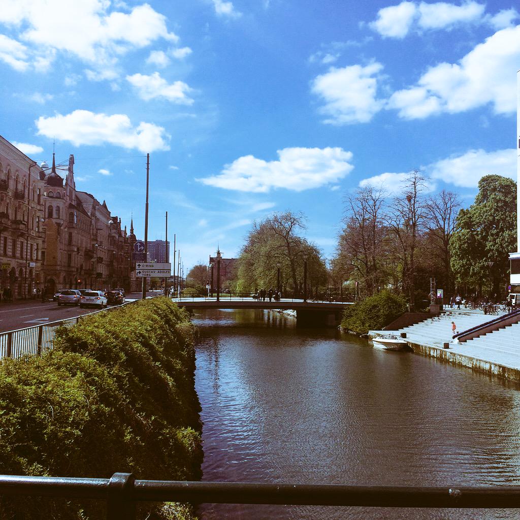 MayaVuckovic's tweet photo. Nothin quite like a sunny weekend in Scandinavia #HomeSweetHome http://t.co/dx7Z3SQrjV