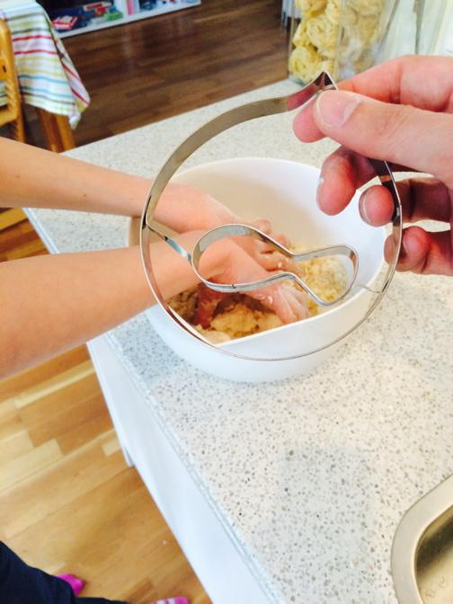 bertboerland's tweet photo. Making #druplicon cookies with my daughter. Thanks #wunderkraut (former #nodeone) http://t.co/HjL0X9Gpti