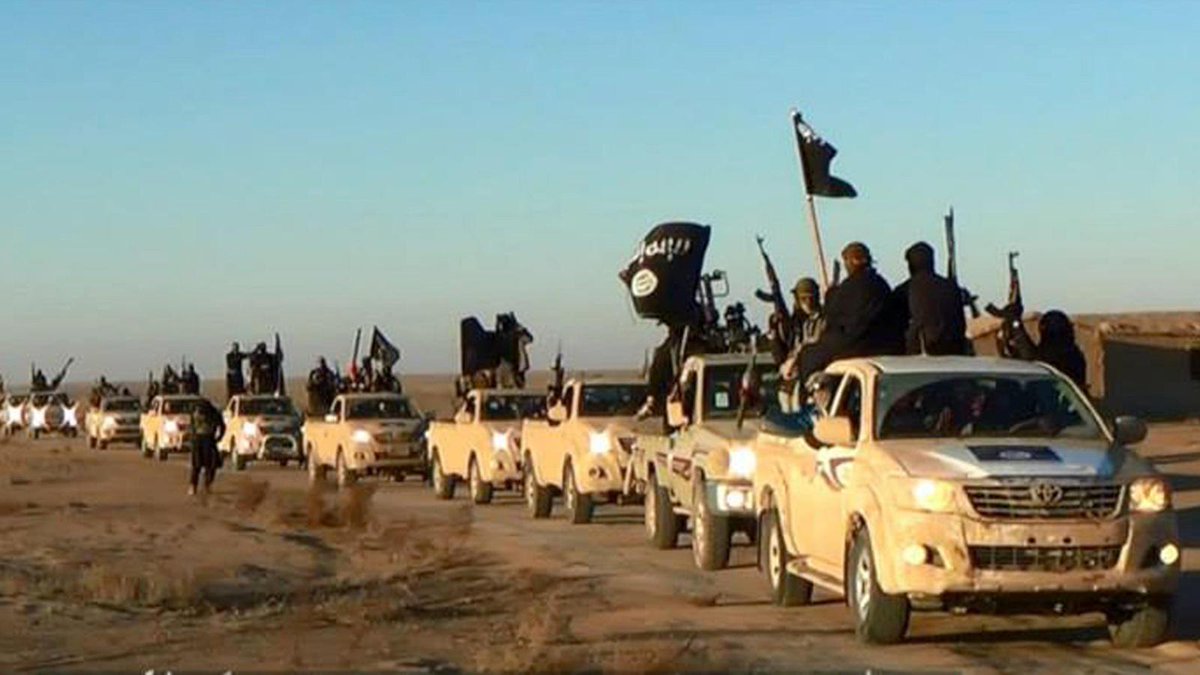 AJArabic's tweet photo. الاندبندنت: تنظيم #الدولة_الإسلامية يحتفظ بقوته ويزحف على دمشق
http://t.co/OhqawxzZAI http://t.co/LdJleB3Nna