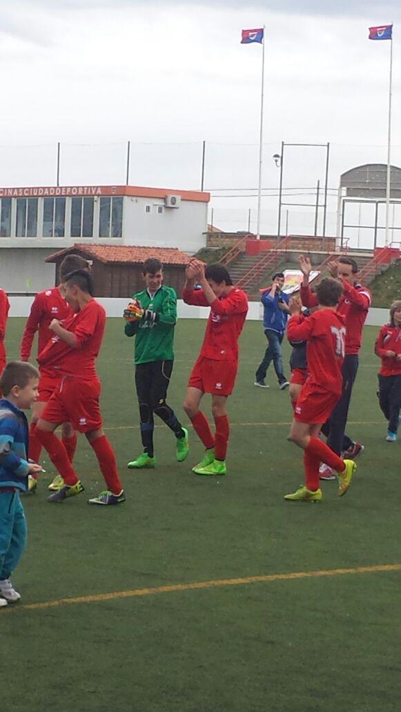 MarcosFdzParra's tweet photo. ENHORABUENA AL NUMANCIA INFANTIL "A" CAMPEONES DE LIGA REGIONAL!! Increible 💎💎💎💎⚽⚽⚽⚽🎉🎊🎉🎊
#twnum #Numancia #Cracks http://t.co/oM4rScyjX8