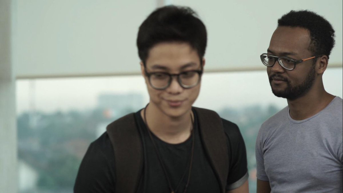 NET_Stereo_'s tweet photo. Joe : Lo harus cepet dapetin Dara sih. Karena menurut gue cuma lo yang pantes.
Vigo : Sip!
#StereoNETeps7 http://t.co/SAxYr57tAT