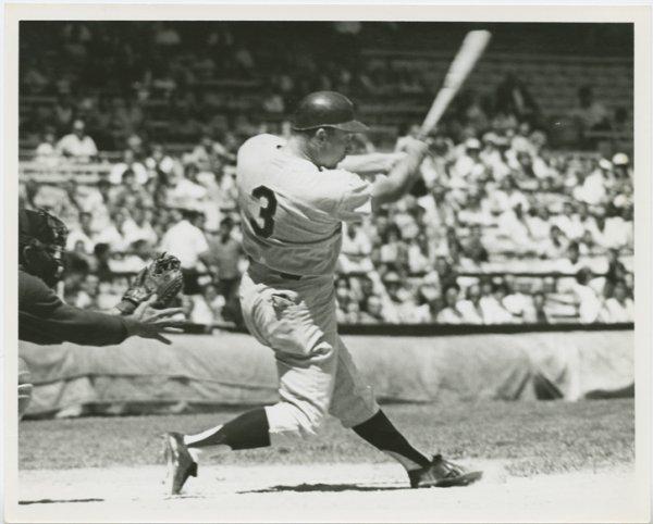 ClassicMNTwins's tweet photo. Today's #TwinsDate announced with authority by the @Twins very 1st Hall Of Famer. http://t.co/jX3YghY33D