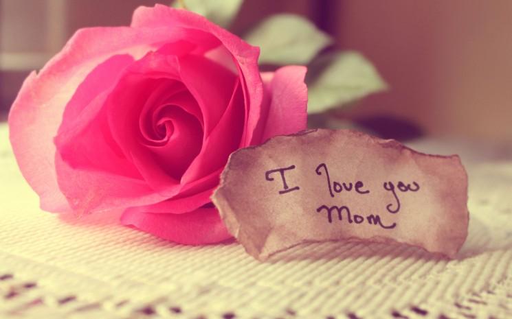 joisdiva's tweet image. I love you Mom, happy mother's day! &amp;lt;3
xoxo :-*