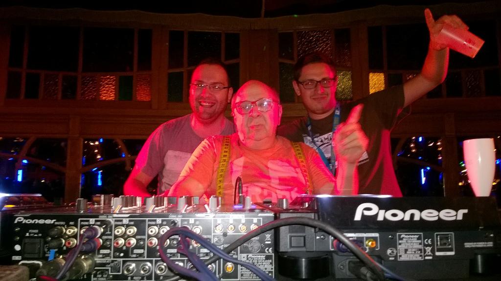 bencarca's tweet photo. @pierrelescure c'était il y a une semaine au Printemps de Bourges #PDB15. Merci pour tout RKK http://t.co/gJetJfHcRE