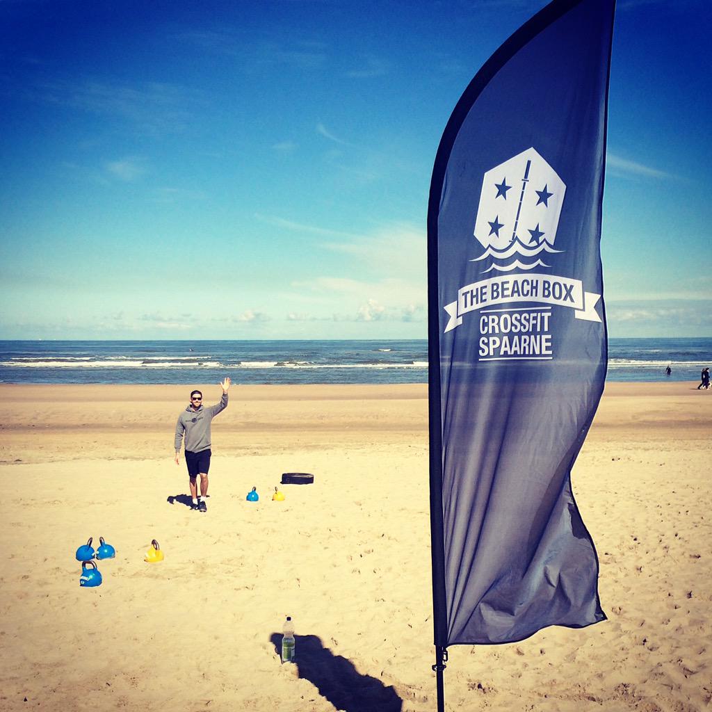 BarbaraWijnen's tweet photo. Perfect Saturday morning WOD #latergram #beachboxcrossfitspaarne http://t.co/5wwiUmVgo2