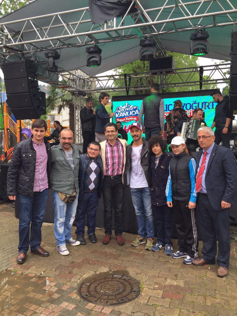 Kardeş Payı Ekibi Kanlıca Yoğurt Festivalinde
#ayhantaş <a href="/KadirPolatci/">Kadir Polatcı</a> <a href="/ahmetdursun93/">Ahmet Dursun</a> @AHMTARSLAN2