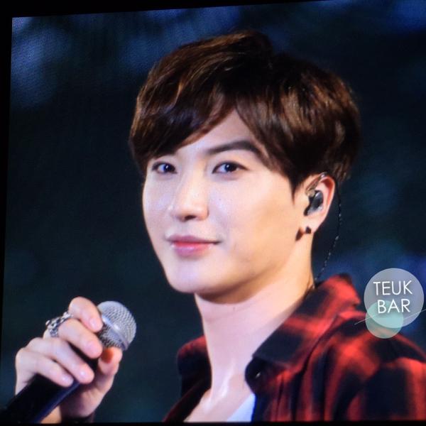 EternaLoveForSJ's tweet photo. #SS6INA #Leeteuk (cre:TeukBar) http://t.co/lO6Y2eopxe
