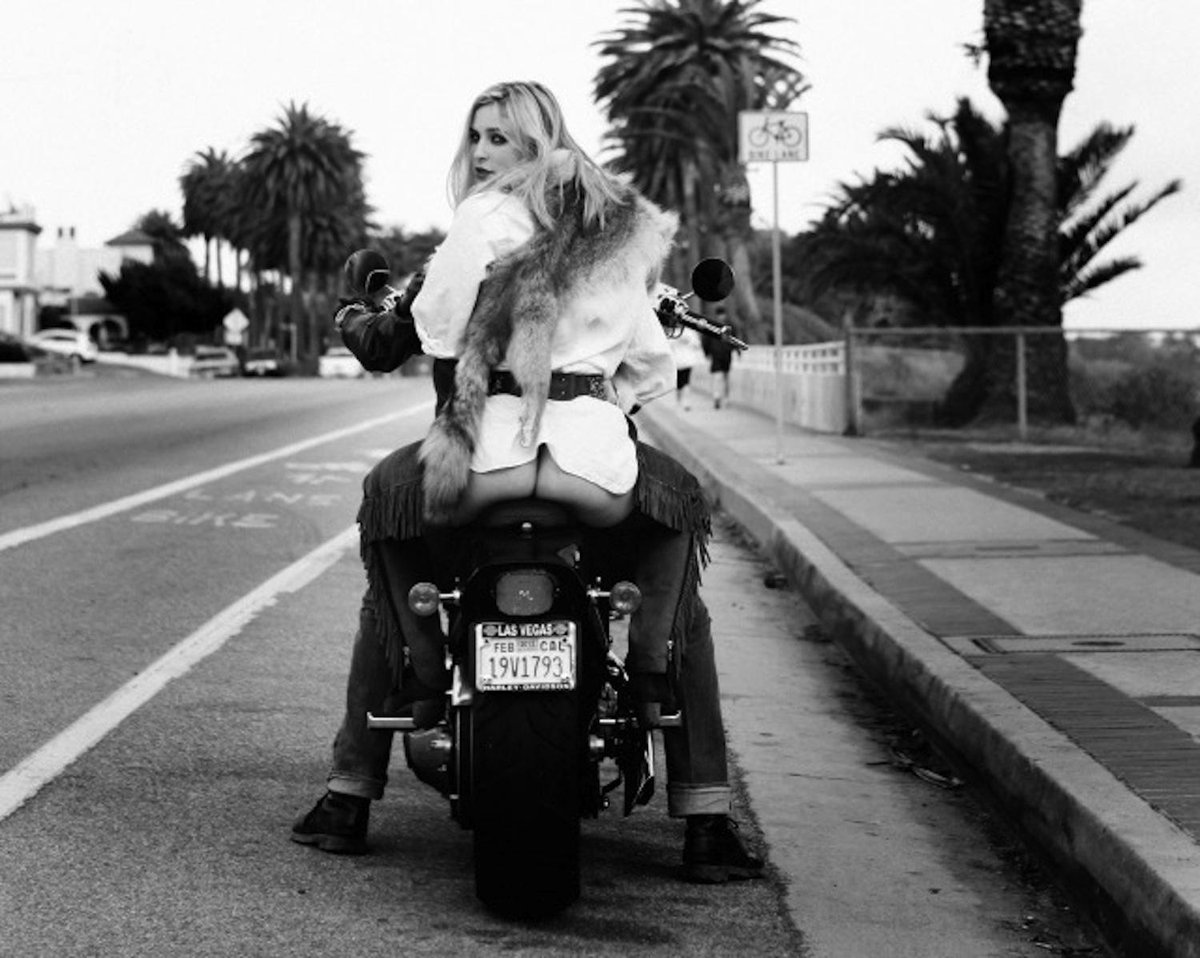 HelloItsLondon's tweet photo. WATCH THIS SPACE!!! We're on the Move! ..Won't be Long 'til We're Back! x X x http://t.co/yxwLWxuUyn