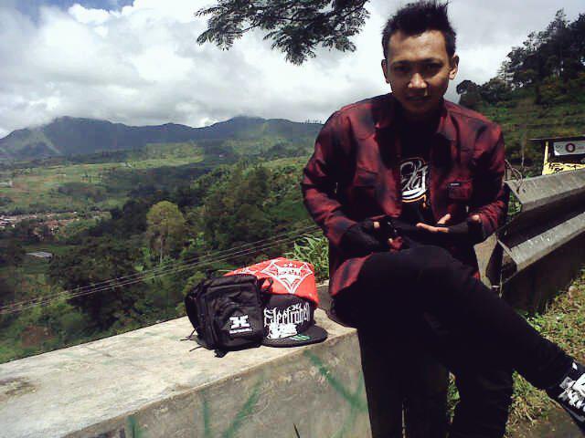 Eggarfield's tweet photo. Keindahan Semesta Tadi Page @ElectrohellBali 
#LiveTheLife http://t.co/LDx6hfmECp