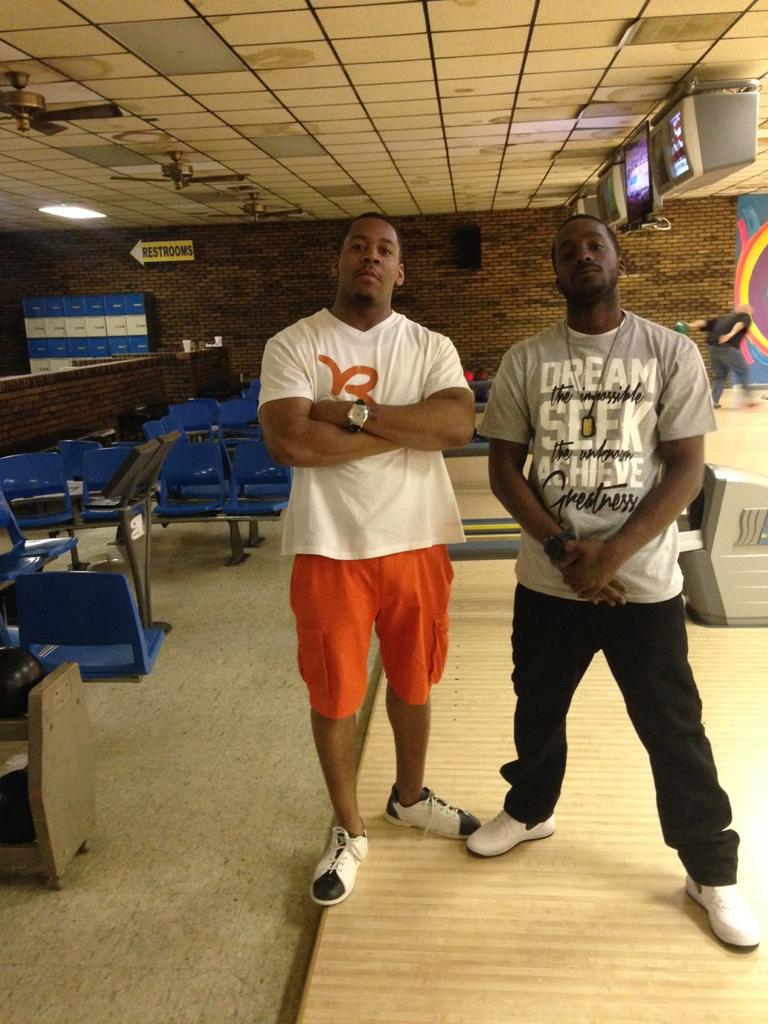 kingdizzle615's tweet photo. #Flex http://t.co/3qnMpDlwec