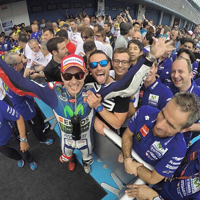MotoGP's tweet photo. And now we celebrate! @lorenzo99 @YamahaMotoGP #SpanishGP. More #SpanishGP updates on http://t.co/BotafVhHn9. http://t.co/bKd8wg5Nnh
