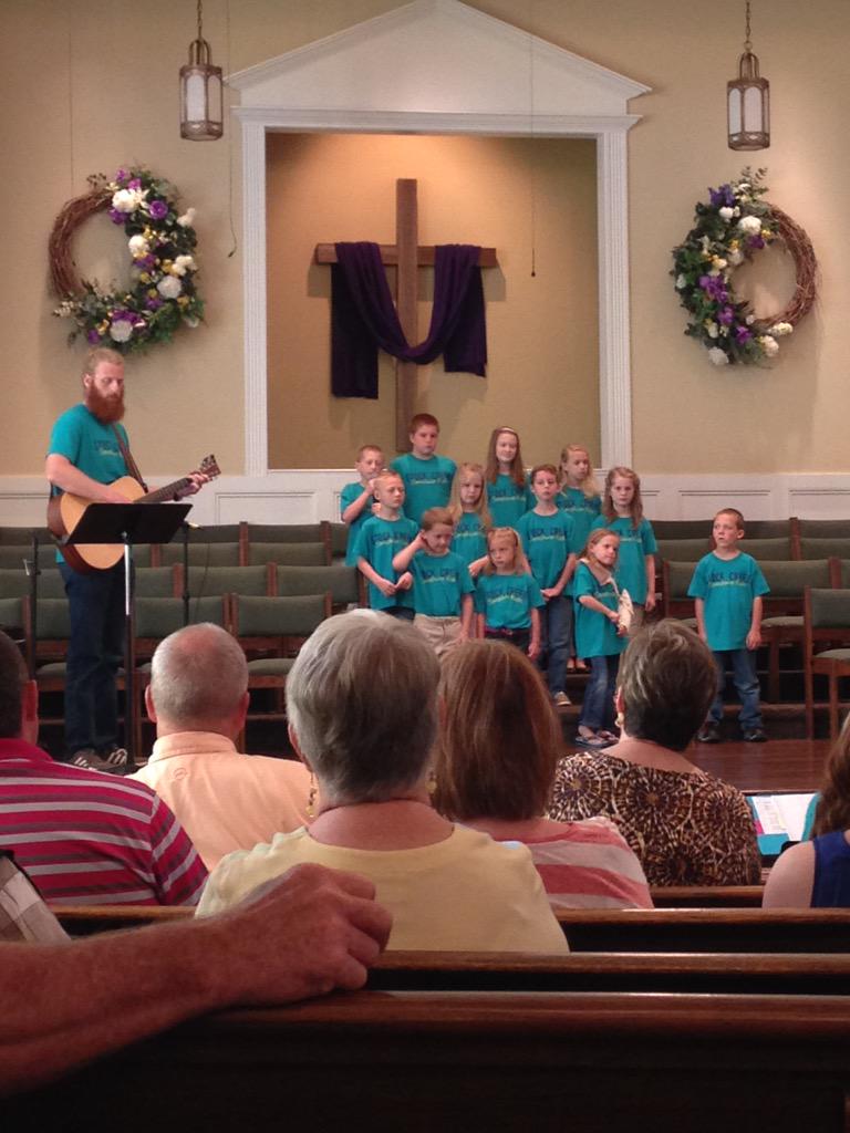 NextSCBC's tweet photo. S/O to SCBC Sunshine Kids Choir led by @hannahallison90 &amp; #twitterlessElijah for an awesome job in worship today http://t.co/PkVuo1Zp4r