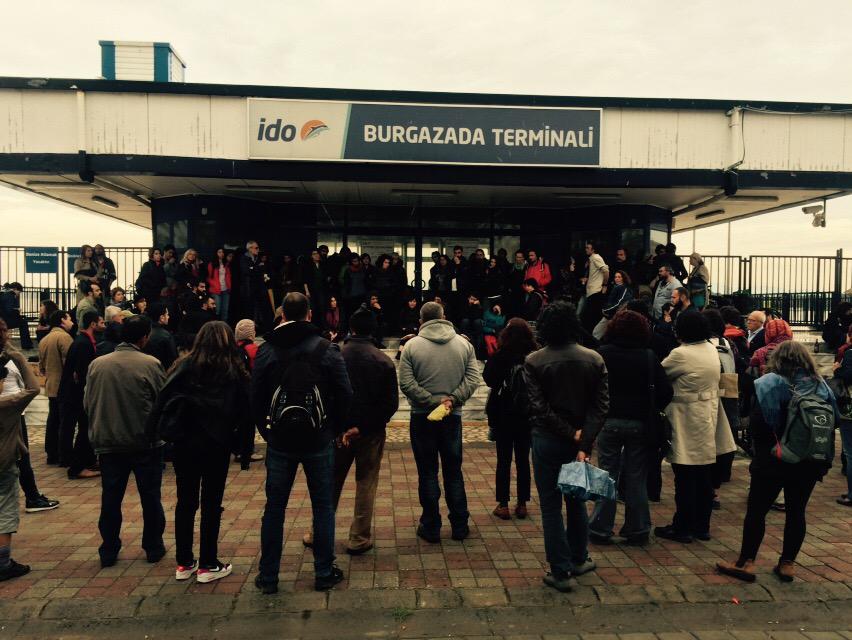 kuzeyormanlari's tweet photo. #Burgazada Kolektifi kuruluş forumunda yerel üretici destekleniyor. Neşe, ekmek, özgürlük! @Tezgah #YaşamıSavun http://t.co/viva9I0iRY