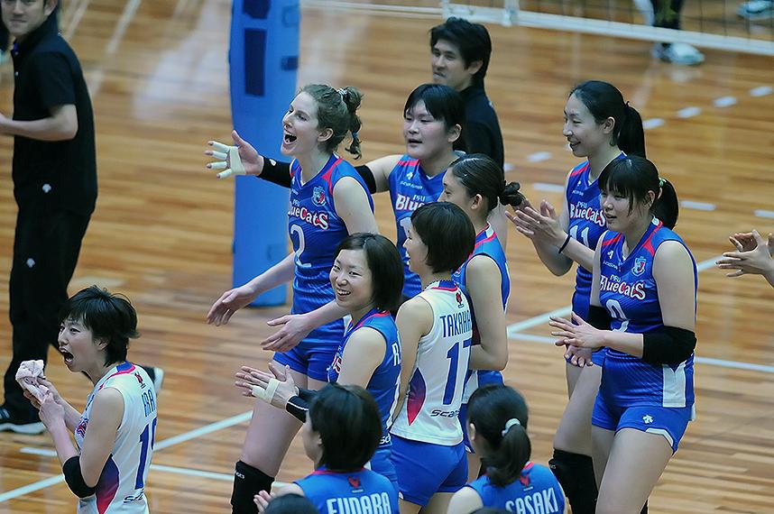 border0519's tweet photo. Smile ending 14-15 PFU!
Good luck!...and See you!
<Kurowashiki>5/3 pick up
PFU-Ryukoku Univ.
#PFU #2 #DORISJennifer http://t.co/xRXhkXNmJQ