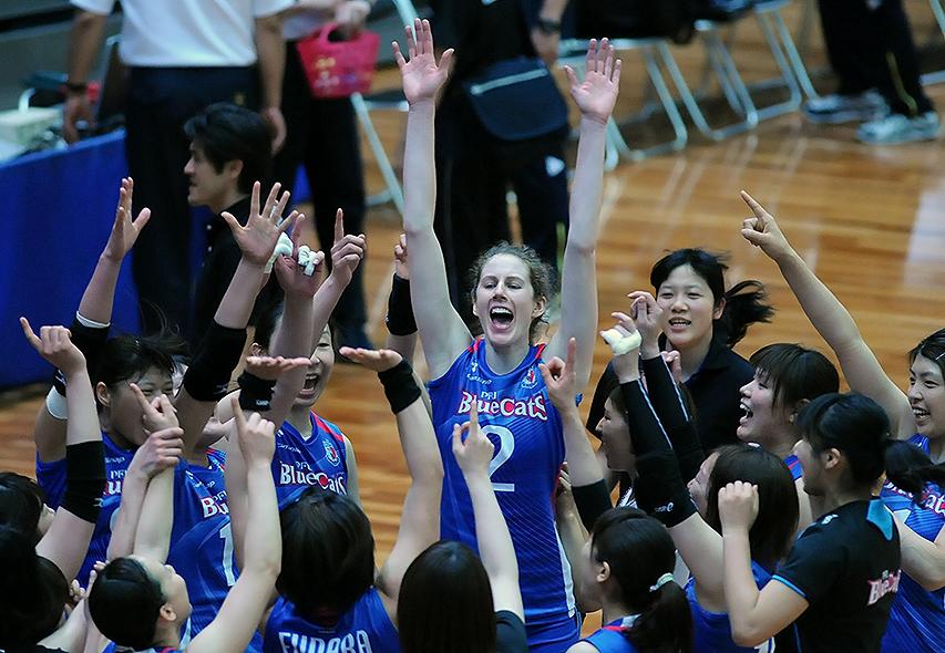 border0519's tweet photo. Smile ending 14-15 PFU!
Good luck!...and See you!
<Kurowashiki>5/3 pick up
PFU-Ryukoku Univ.
#PFU #2 #DORISJennifer http://t.co/xRXhkXNmJQ