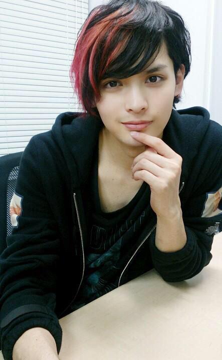 rendish_113's tweet photo. ((＾ω＾≡＾ω＜ｷﾞｬｱｱｱｱｱｱｱごろちゃんん http://t.co/sUTSMXMRuI