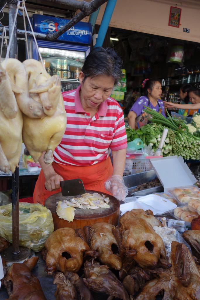 eattweetrepeat's tweet photo. Trip to the wet market to get some ingredients before the Thai cooking class #Bangkok http://t.co/9KMoFDAUOP