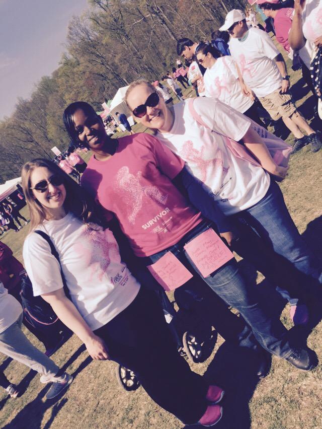 DanielleSommers's tweet photo. #komenwalk2015 @Jenbrustman @vickiberth #MsTynessasurvivor 🎀💓 #419 http://t.co/N55AvGYSPh