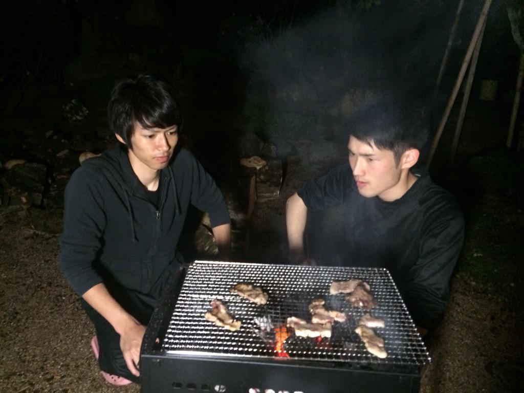 k_mckolio's tweet photo. ばーべーきゅー http://t.co/i4UnX5xzKN