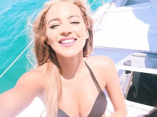 hiii ☺️ i'm new here but not to rp, i know this is annoying but mind rt? So people know about me 🌸💫🙈