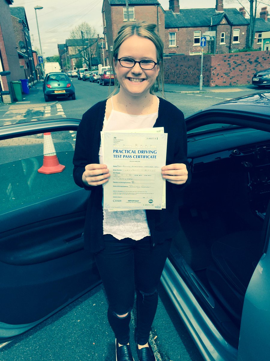 DiamondDS10's tweet photo. Becki Thatcher-Hall from Denton has passed her driving test 1st time. Well done Becki! #drivingtestpasses http://t.co/blVElUvqfg