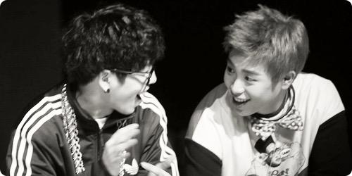 khmx97's tweet photo. #PyoTae #TaePyo #BlockB #BlockB사랑하자 http://t.co/43ae63K6sX