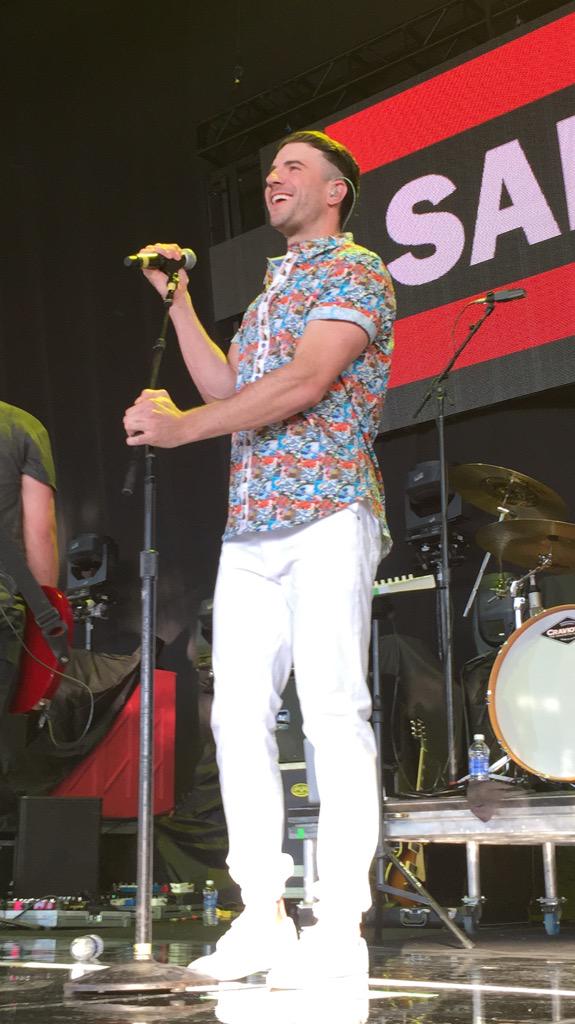 jensolo5's tweet photo. @SamHuntMusic @SamHuntML @sam_hunt_fans @SamHunt_FanPage @samhuntfan #dallas #samhunt #WheelsUpTour http://t.co/wE4o5nupxk