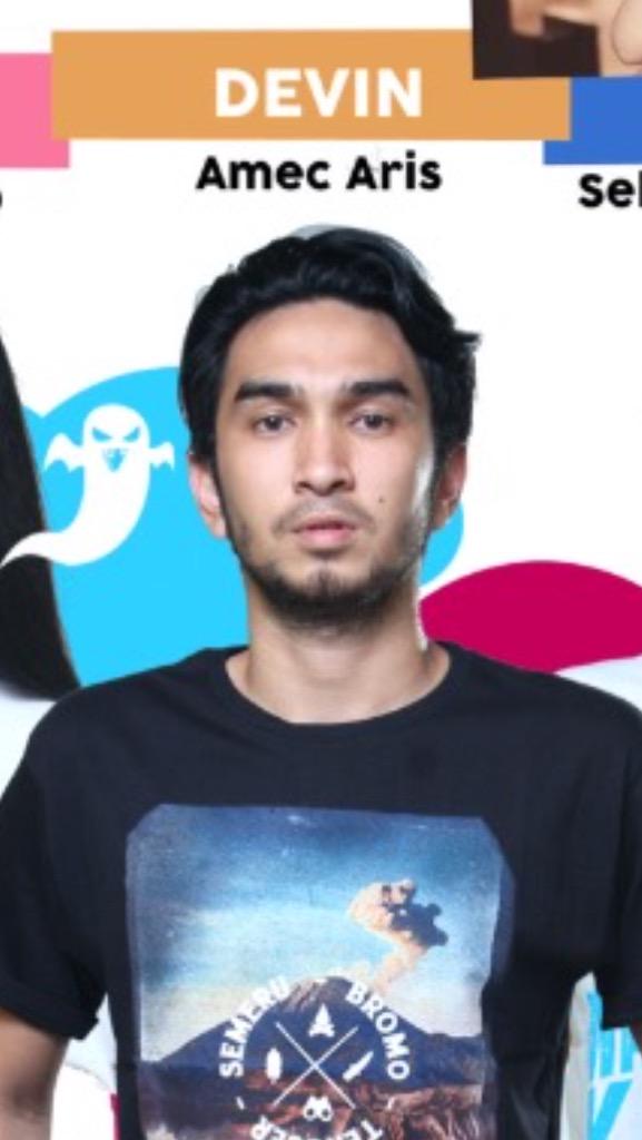 di #MiemienTheMovie ada Amec Aris 
@AMECaris_DRUM berperan sebagai Devin.
cowok keren yg takut hantu hihi