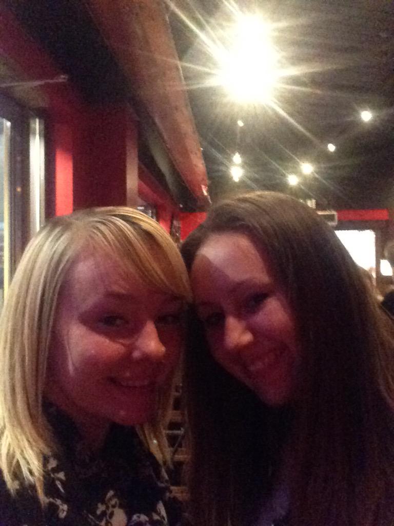 Tash_Luff's tweet image. Cocktail Fun :) #o2 #ollymurs #ollymurs