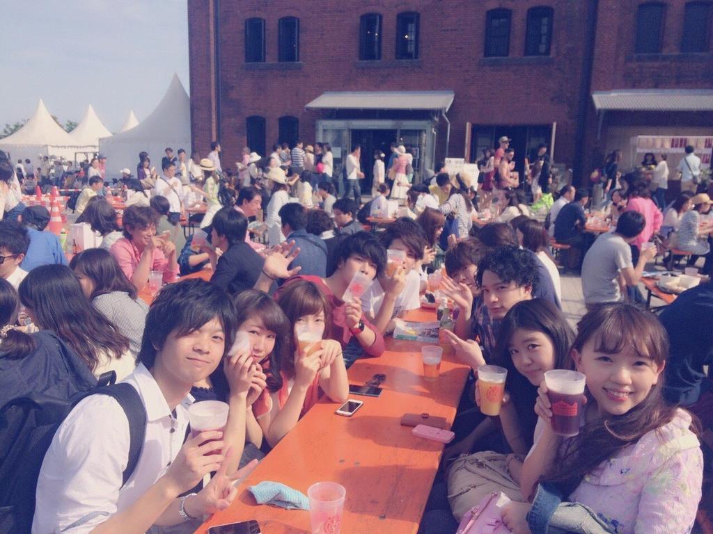Bloom ブルーム 今日の横浜gwビール祭りはめちゃめちゃ楽しかった 赤レンガのオシャレさとドイツビールがマッチしてて最高でしたね 次の5 9日のスポッチャオールもまだまだ参加待ってます 来たい人は今すぐにでも連絡ください Http T Co