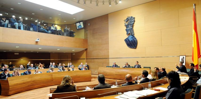 diarilaveucat's tweet photo. EUPV vol Rus fora de les institucions i Compromís demana una reunió de la Diputació #Dipug… http://t.co/yrSpjyvark http://t.co/egq6Hf4Zhg