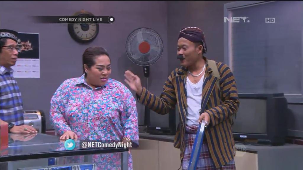 Duosolpet's tweet photo. @NETComedyNight aduhhhh lihat bahasa jawa nya pak wibiwo @newsuleprikitiw bikin kepingkal2 wkwkwkkkkkk http://t.co/dkDgsU7nwZ