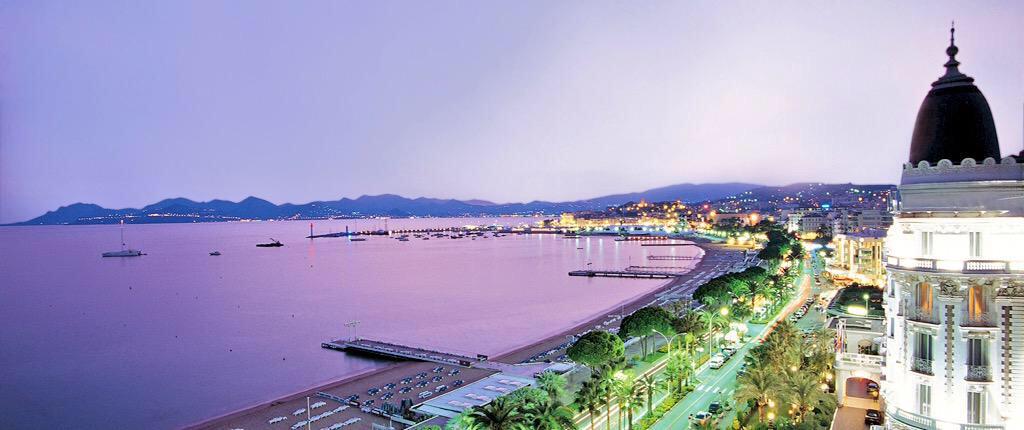 loeehhze24's tweet photo. "@hotels_s
  InterContinental Carlton 
كان-فرنسا
👇
http://t.co/uAnofcJBfl
@seyaha_europe @SaaaaFr @travelzad http://t.co/P6QfNvthbV"