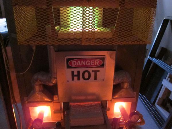 WilcoxStudio's tweet image. Last firing done, now other details of installation for @gardinermuseum
zanewilcox.ca/news/
gardinermuseum.on.ca/exhibition/rbc…